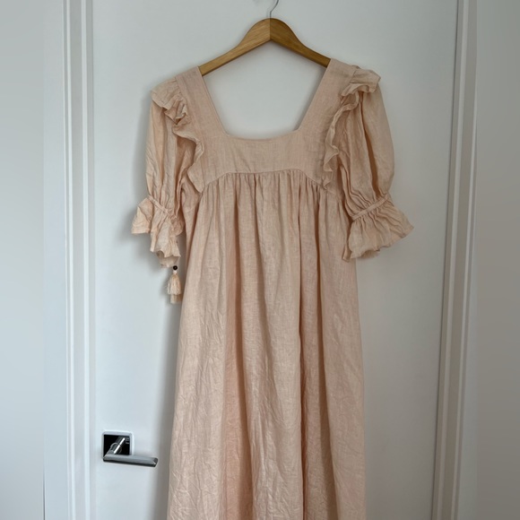 Spell & the Gypsy Collective Small Mae Linen Gown Maxi Dress Meringue - Picture 5 of 8